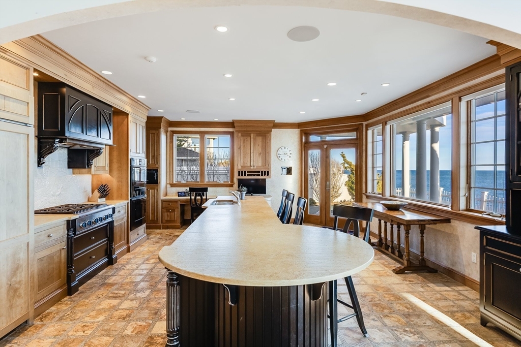 Mashpee, Massachusetts 02649, United States, 5 Bedrooms Bedrooms, ,7 BathroomsBathrooms,Residential,Active,96532