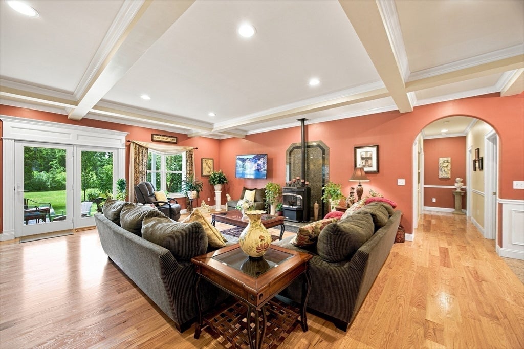 135 Lancaster Dr, Agawam, MA, 135 Lancaster Dr, Agawam, MA Photo #9