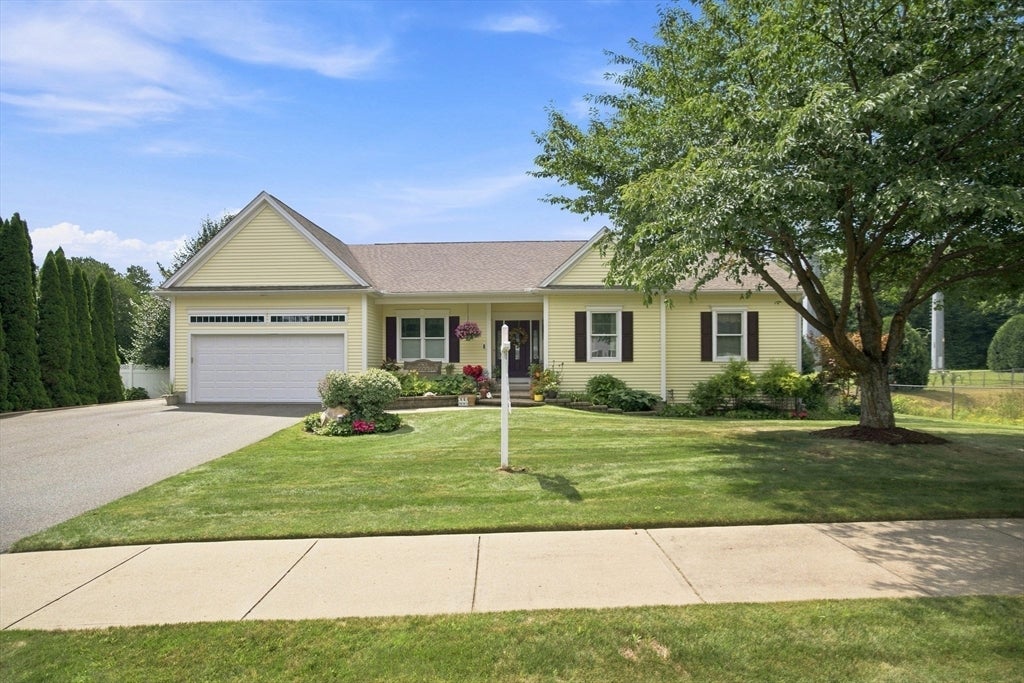 135 Lancaster Dr