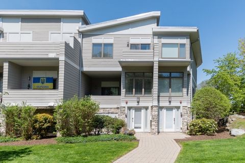 769 Heath St. Unit 769 Brookline MA 02467