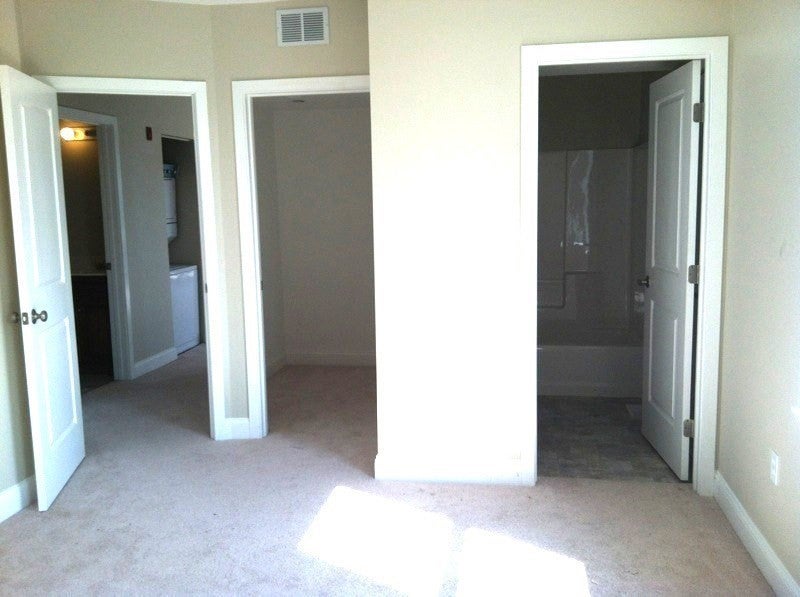Photo 3 Photo 3