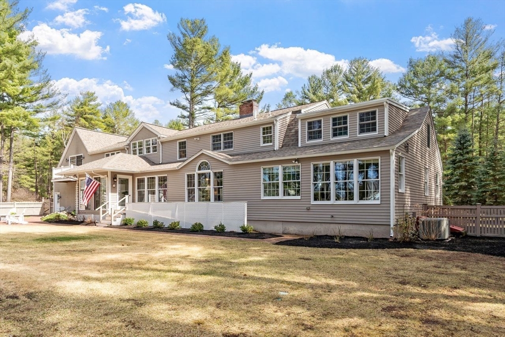 17 Enfield Drive