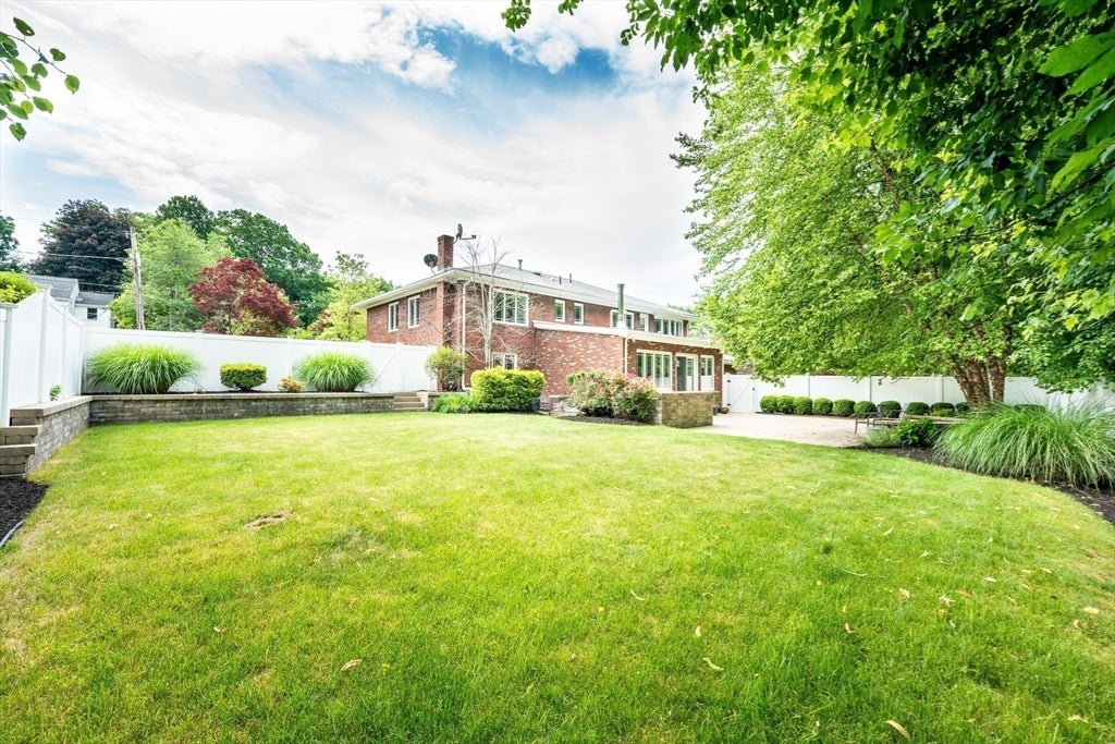 5 Albemarle Rd