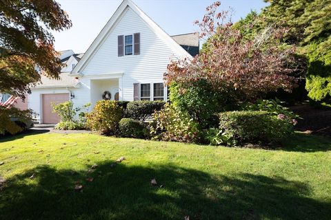 22 Stratford Ridge 22 Mashpee MA 02649