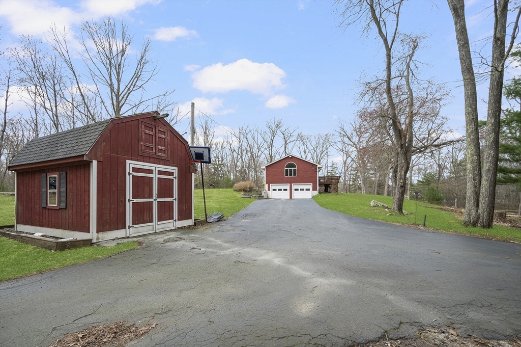 42 Ledge Rd