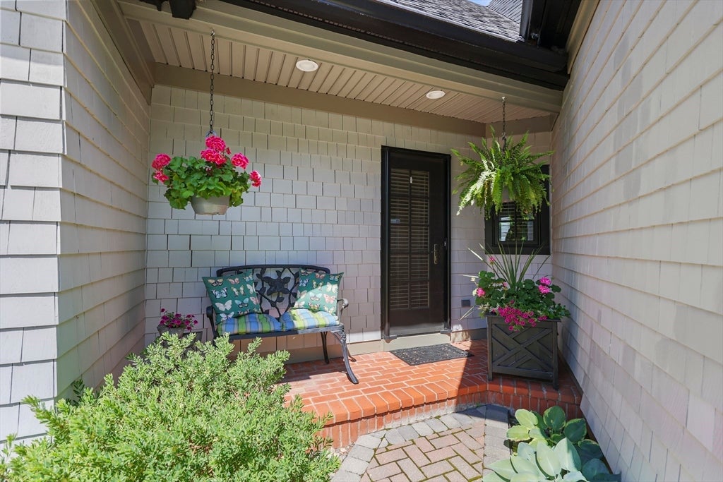 18 North Street, Blandford, MA Photo #5