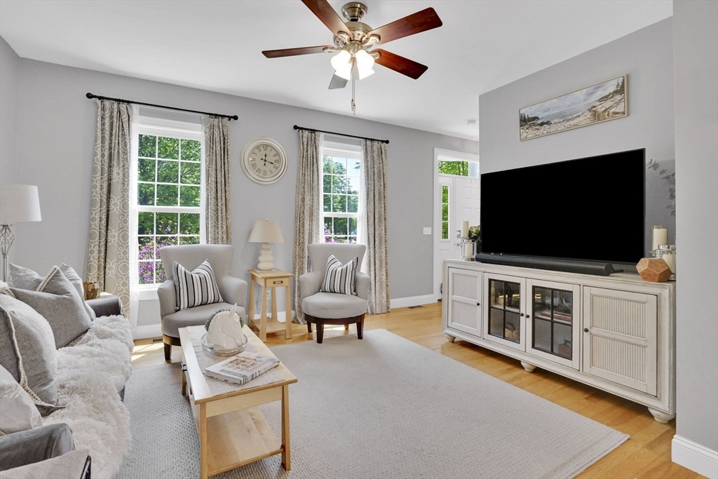 45 Pomeroy Meadow Rd
