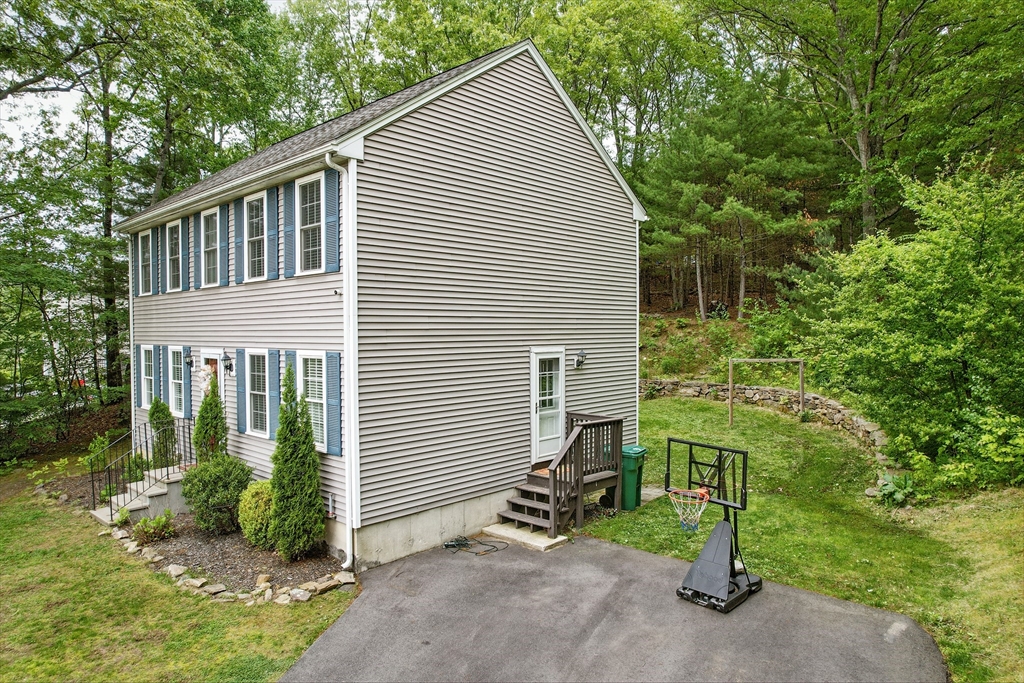 21 Rose Ln
