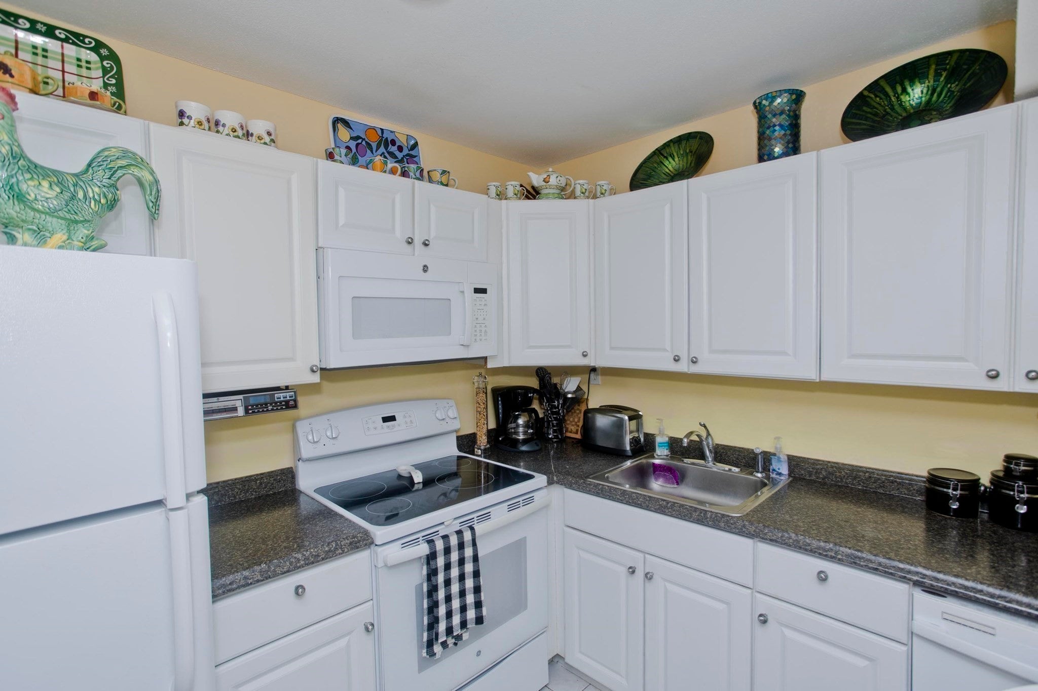 120 Nassau Dr #120, Springfield, MA Photo #12