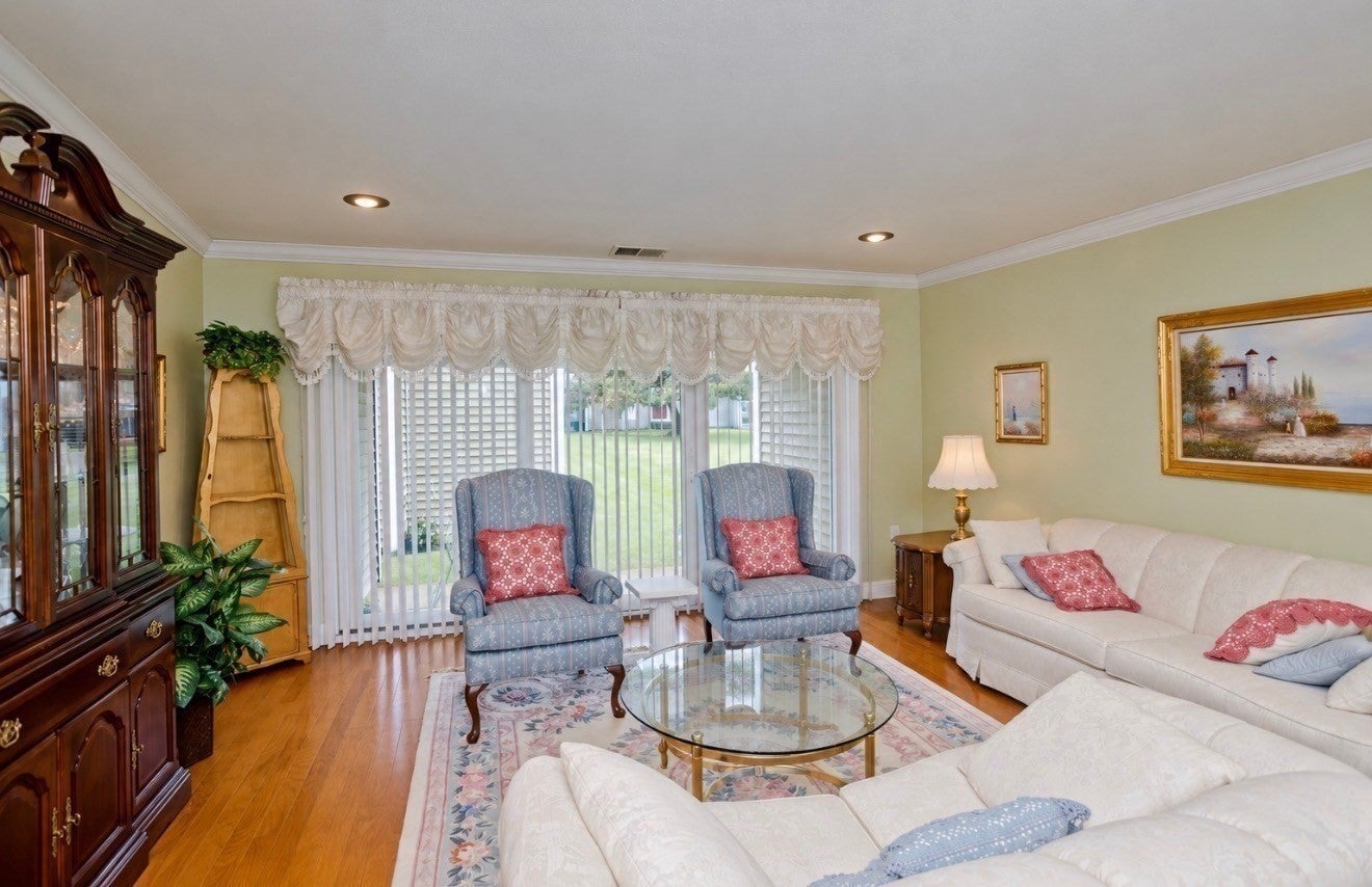 120 Nassau Dr #120, Springfield, MA Photo #4