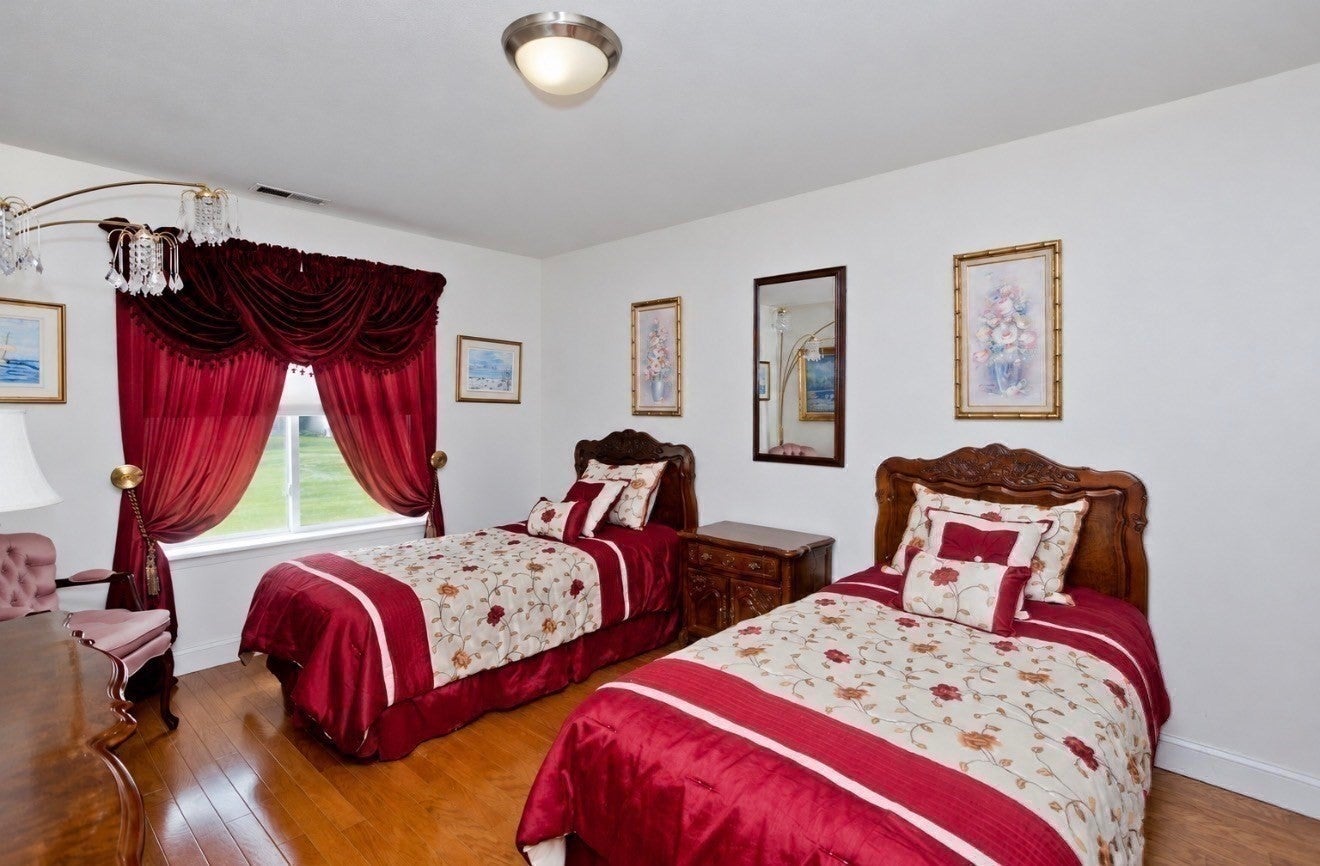 120 Nassau Dr #120, Springfield, MA Photo #15