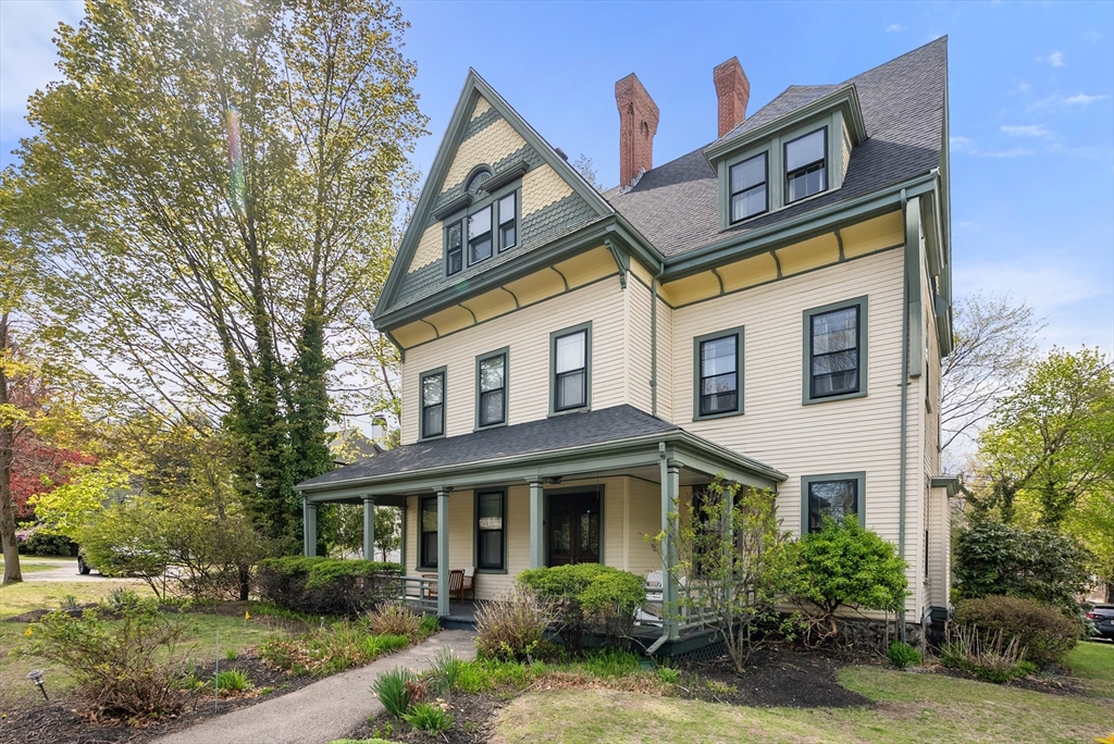49 Grove St 2