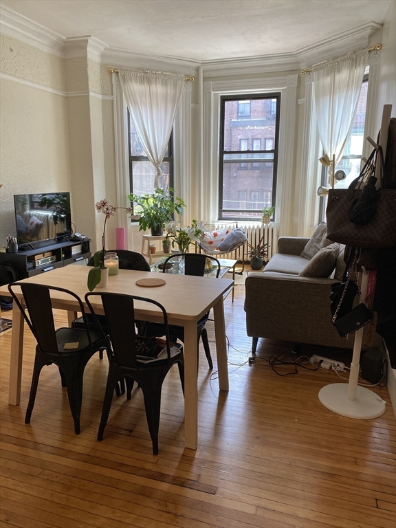 394 Marlborough St 6