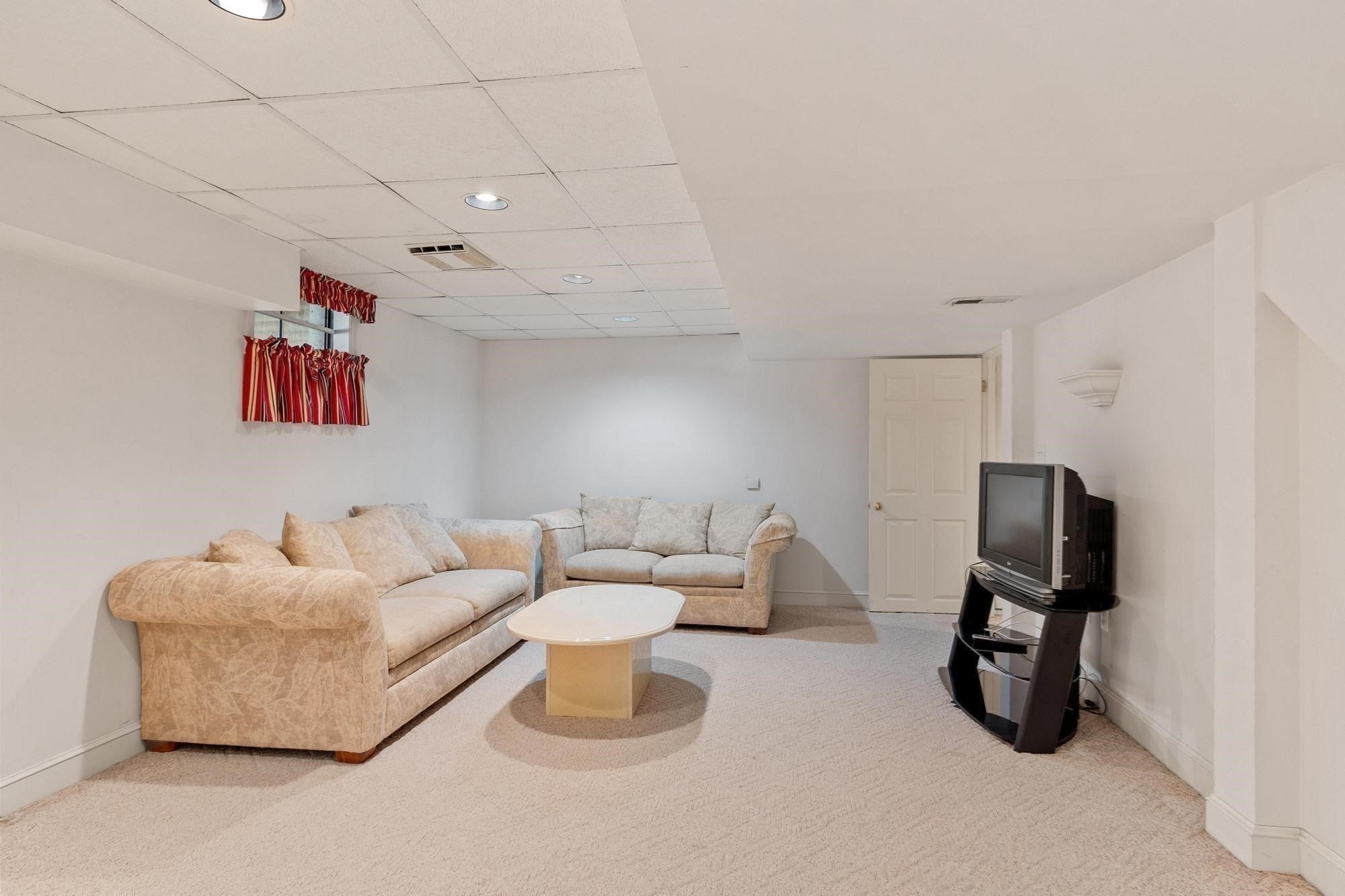 282 Blue Ridge Rd, North Andover, MA, 282 Blue Ridge Rd, North Andover, MA Photo #27