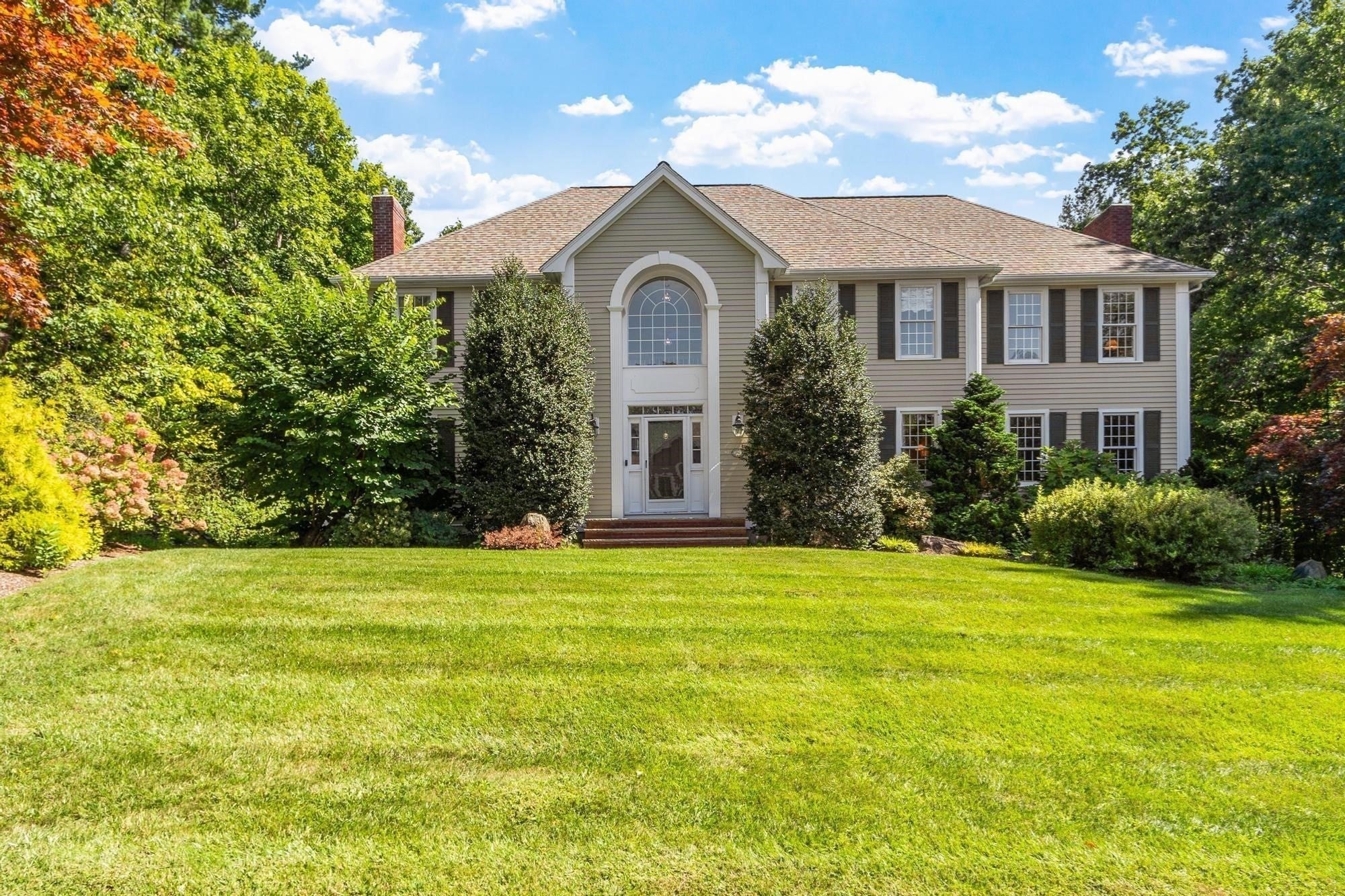 282 Blue Ridge Rd, North Andover, MA, 282 Blue Ridge Rd, North Andover, MA Photo #2