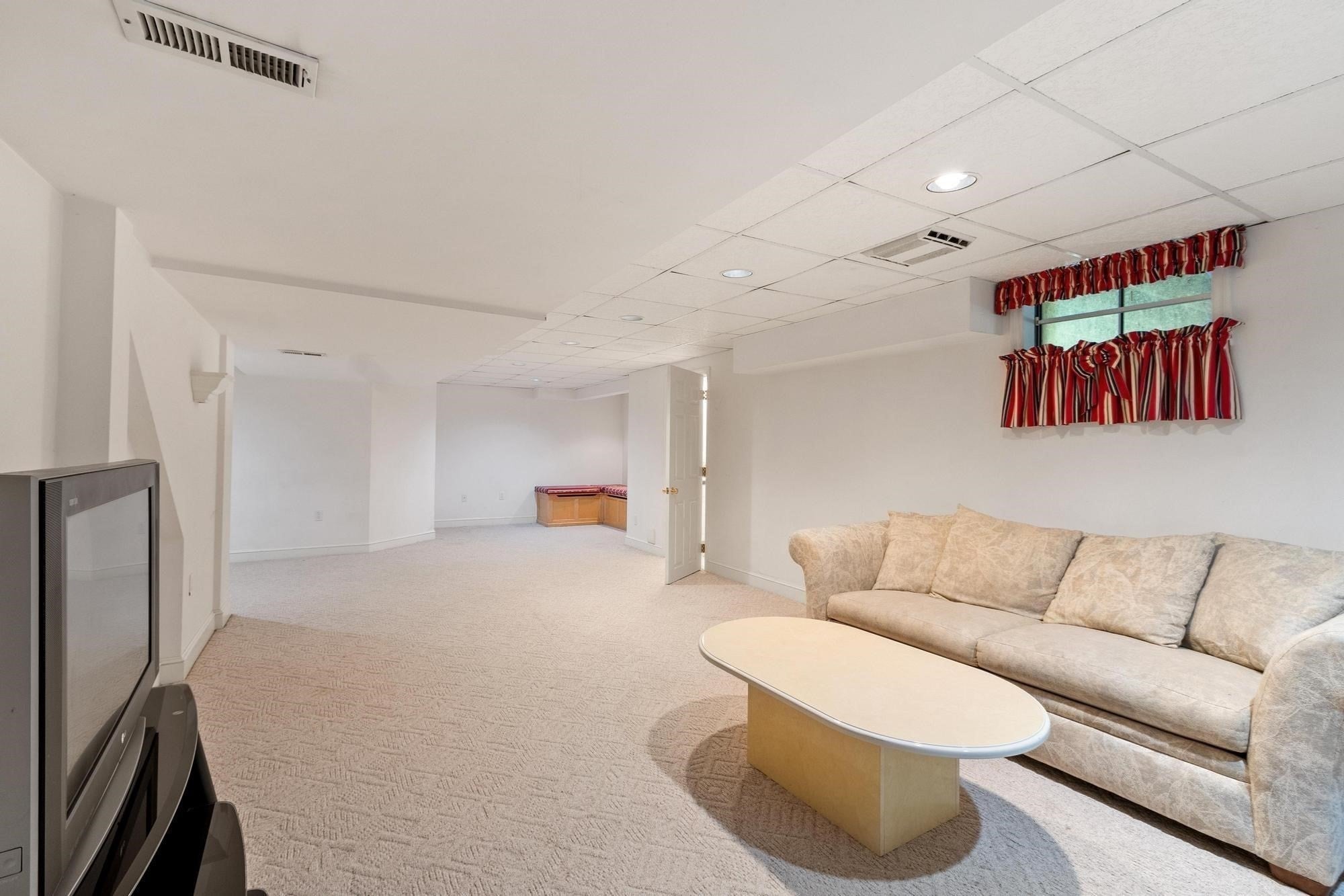 282 Blue Ridge Rd, North Andover, MA, 282 Blue Ridge Rd, North Andover, MA Photo #26