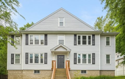 15 Circuit Ave E Worcester MA 01603