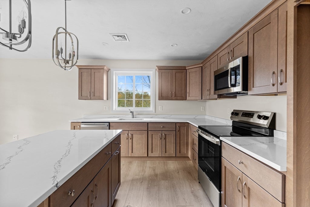 393 Court St Unit 7