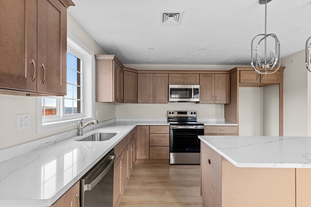 393 Court St Unit 7