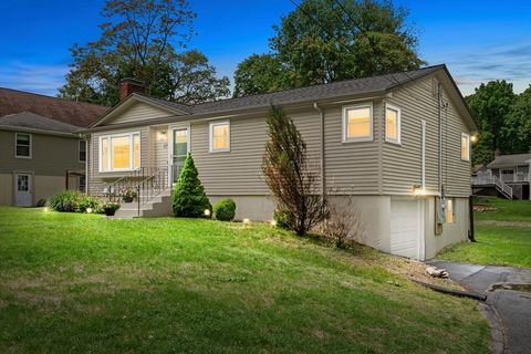 37 Topsfield Cir Shrewsbury MA 01545