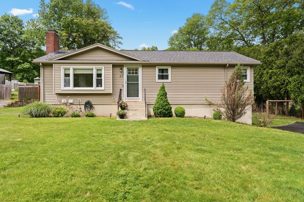 37 Topsfield Cir