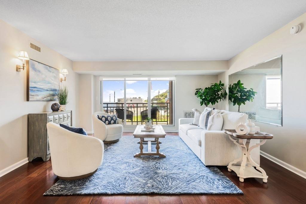 121 Nantasket Ave 203