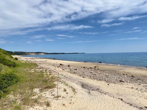 5 Oakwood Dr Bourne MA 02562