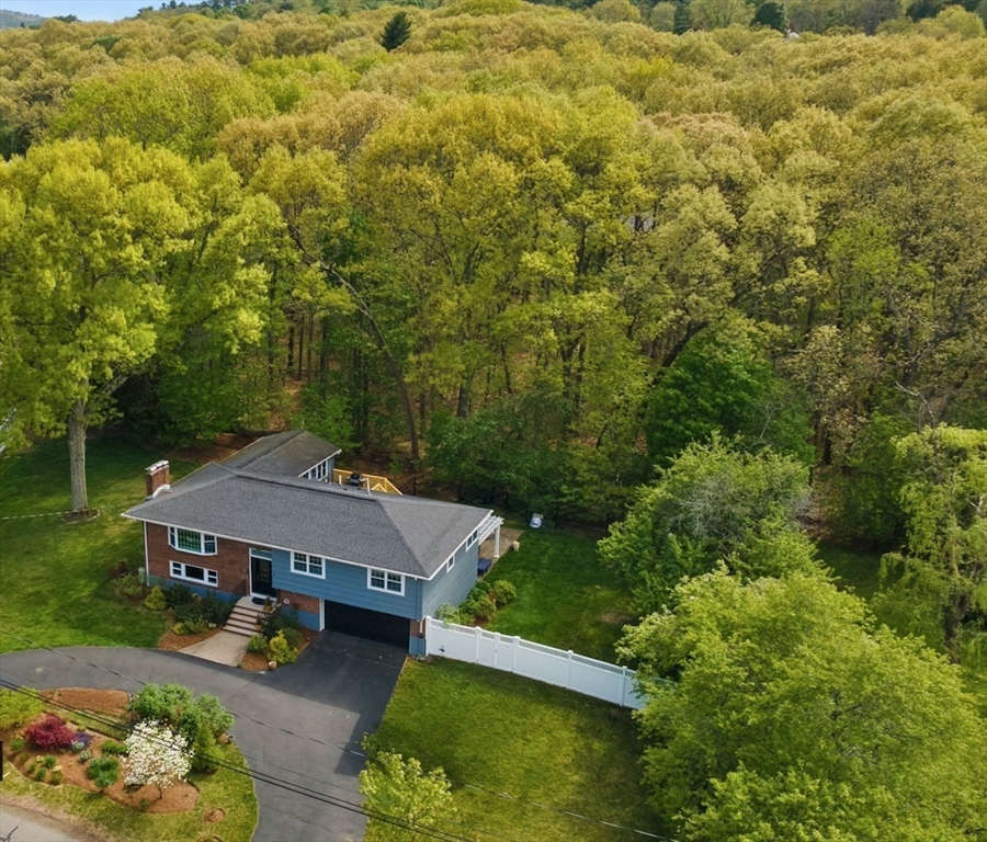 59 Amor Rd