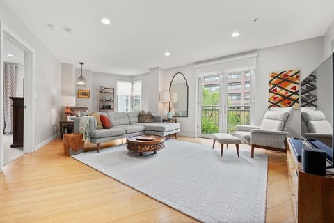 16 Miner St 307 Boston MA 02215