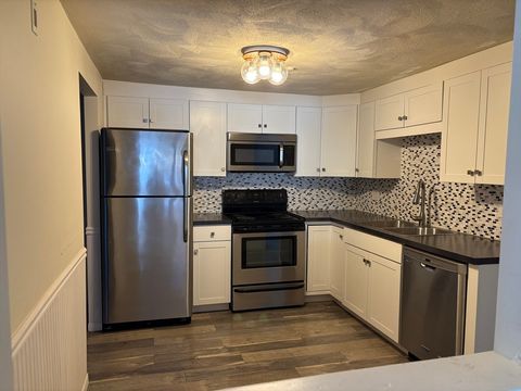 24 Spencer Rd 12N Boxborough MA 01719