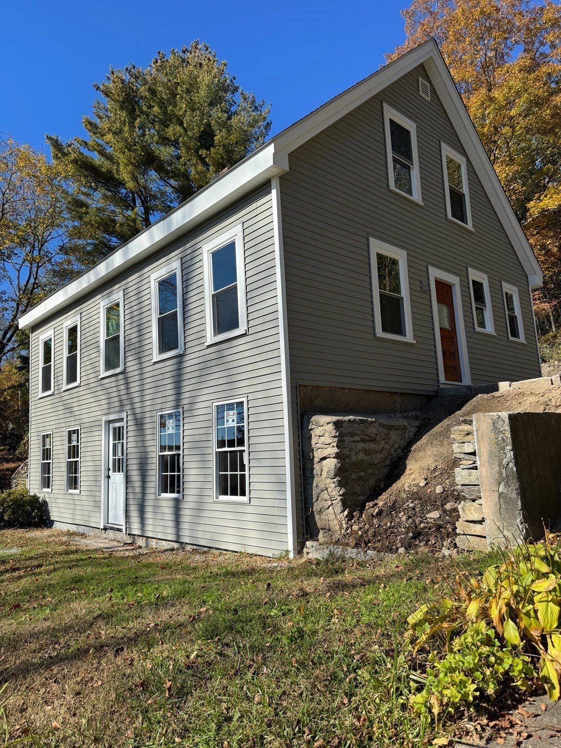 Photo of 29 Lincoln St, Millville, MA