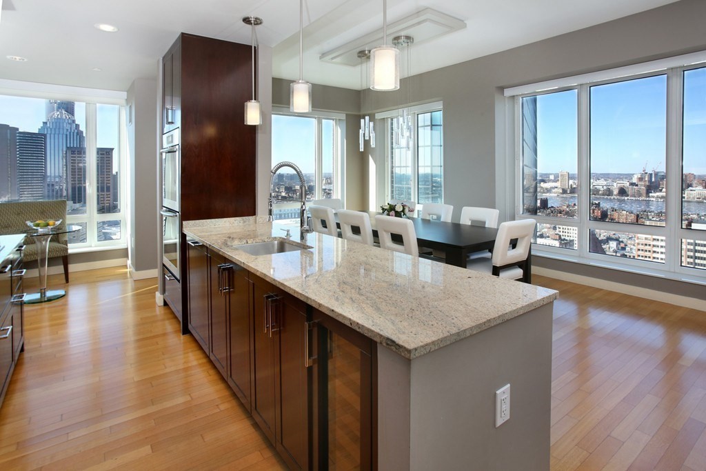 400 Stuart St 23E