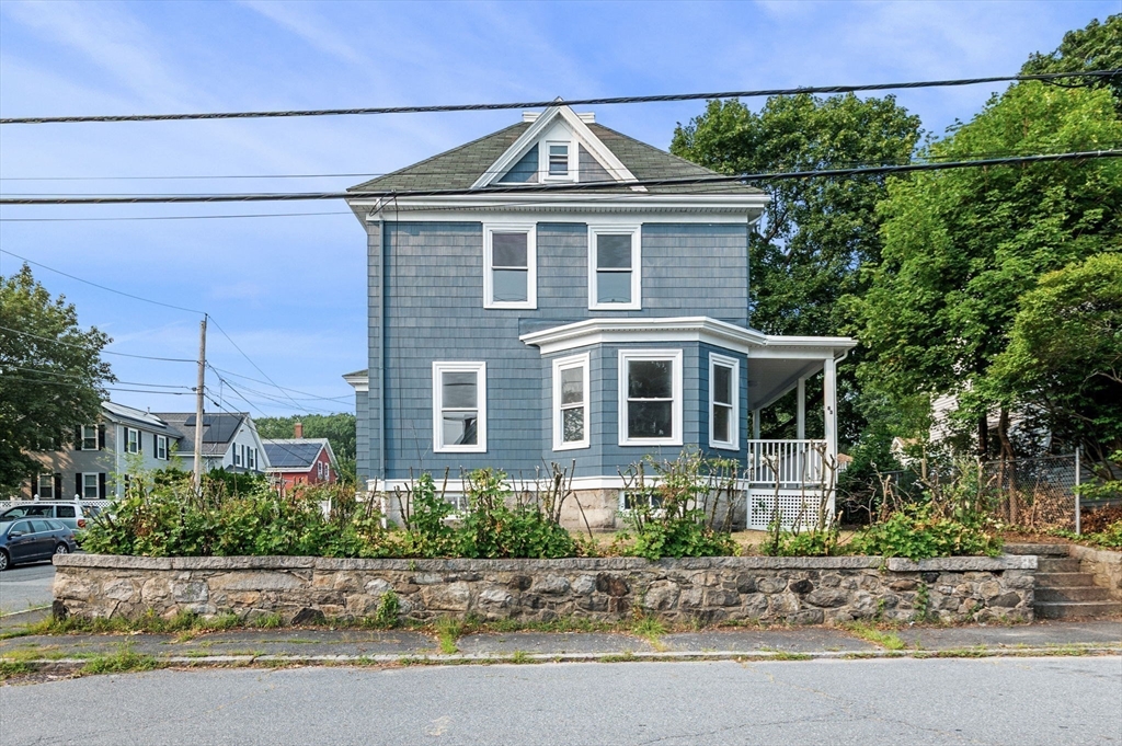 83 Arnold St