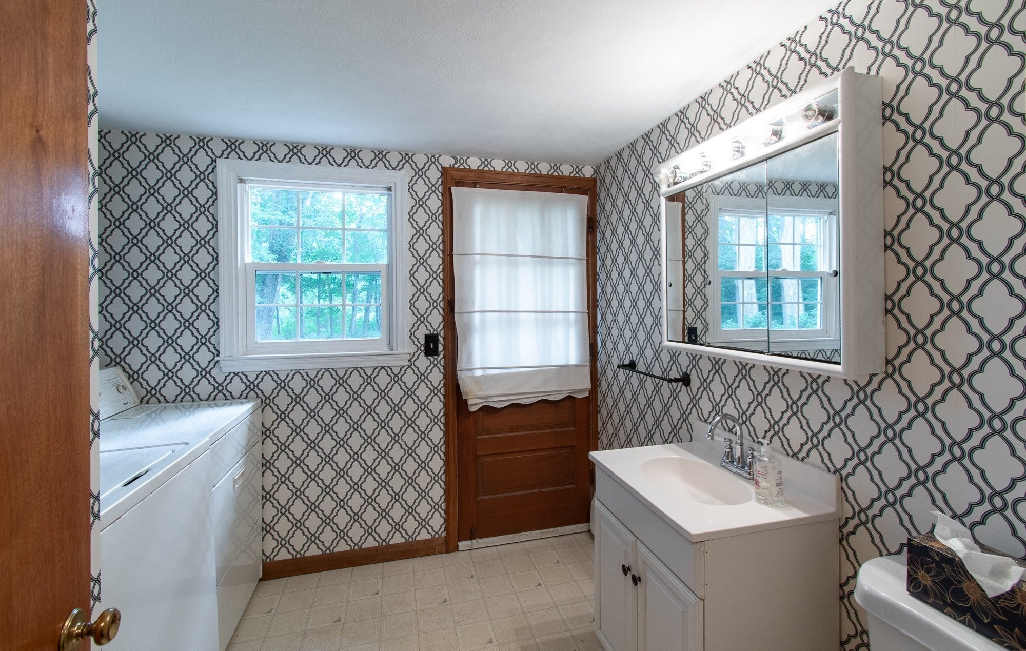 16 Crabapple Ln, Chelmsford, MA, 16 Crabapple Ln, Chelmsford, MA Photo #12