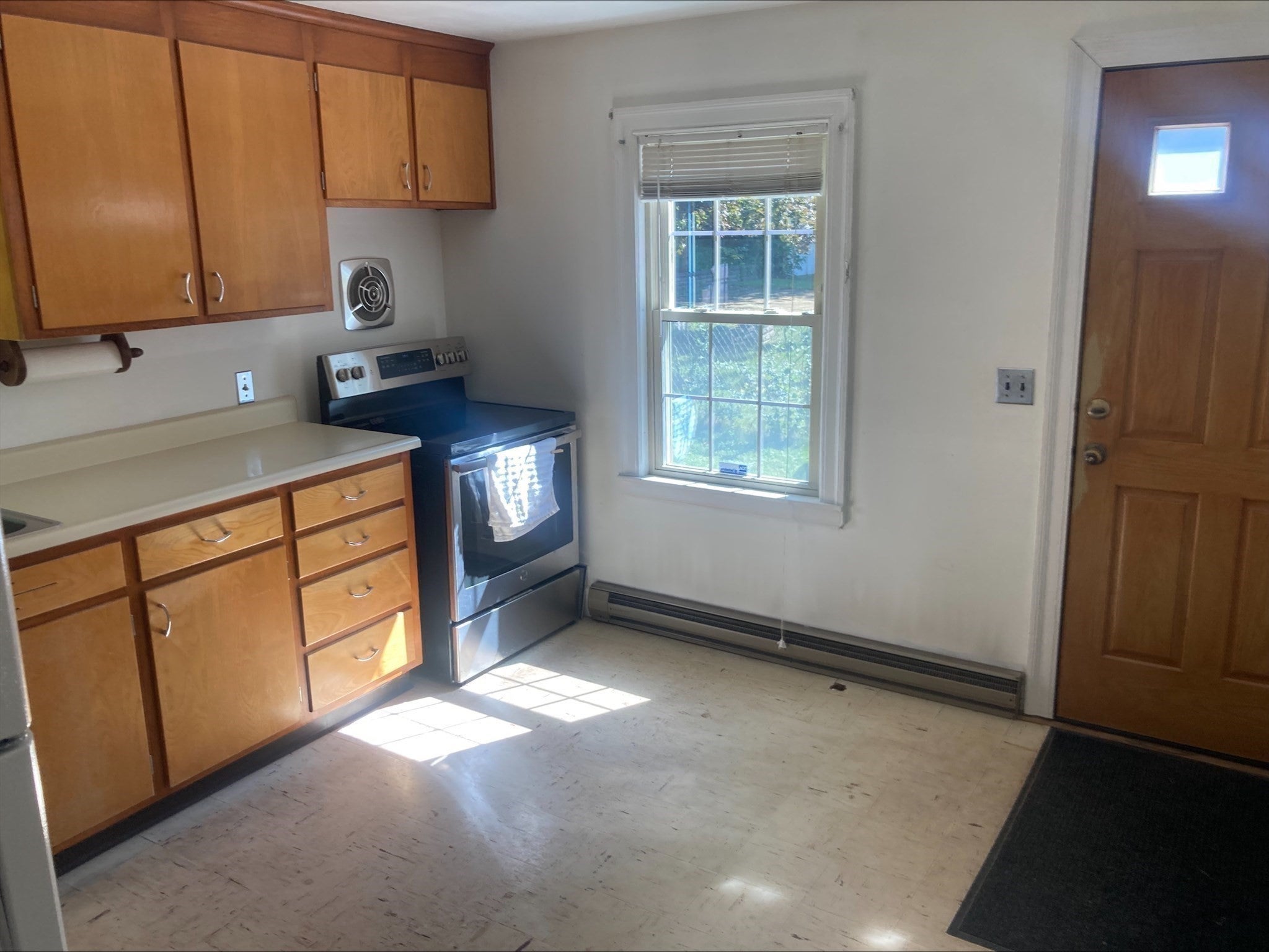17 Clive St, Worcester, MA, 17 Clive St, Worcester, MA Photo #11