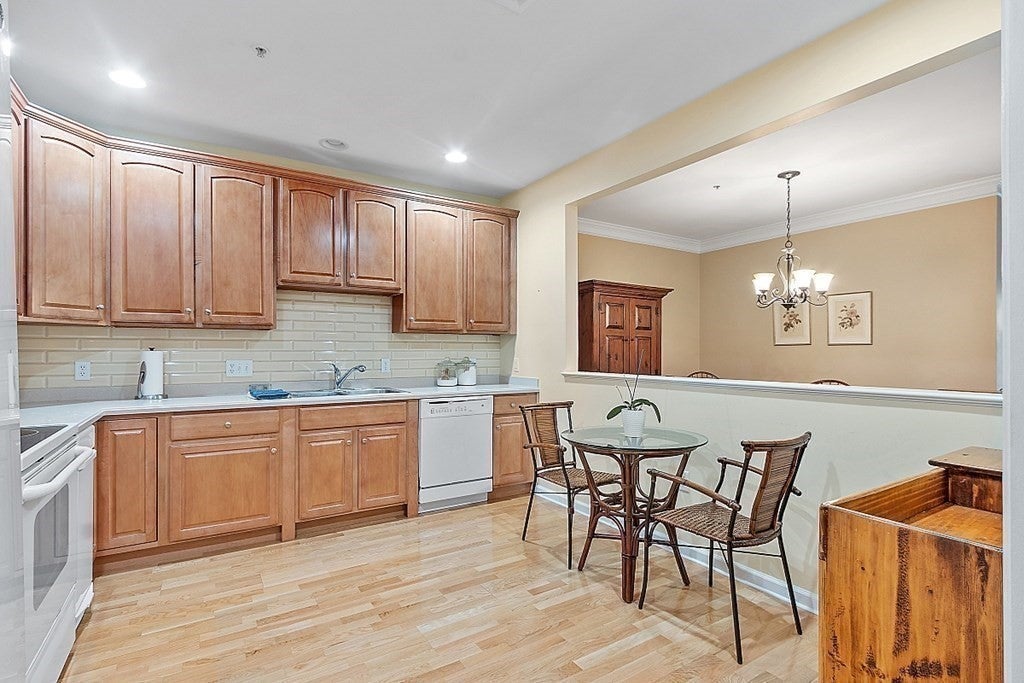 170 Haverhill Street #136, Andover, MA, 170 Haverhill Street #136, Andover, MA Photo #4