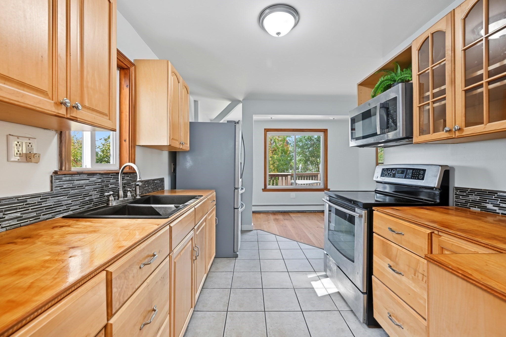 31 Cocasset St 1