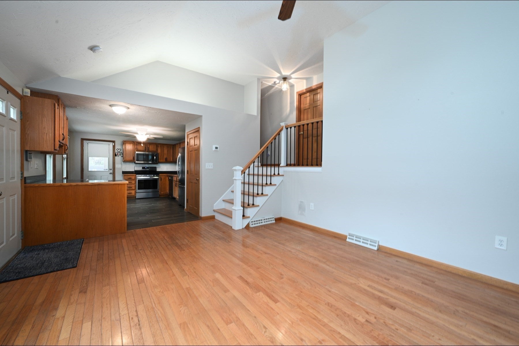 318 Essex St, Whitman, MA Photo #15