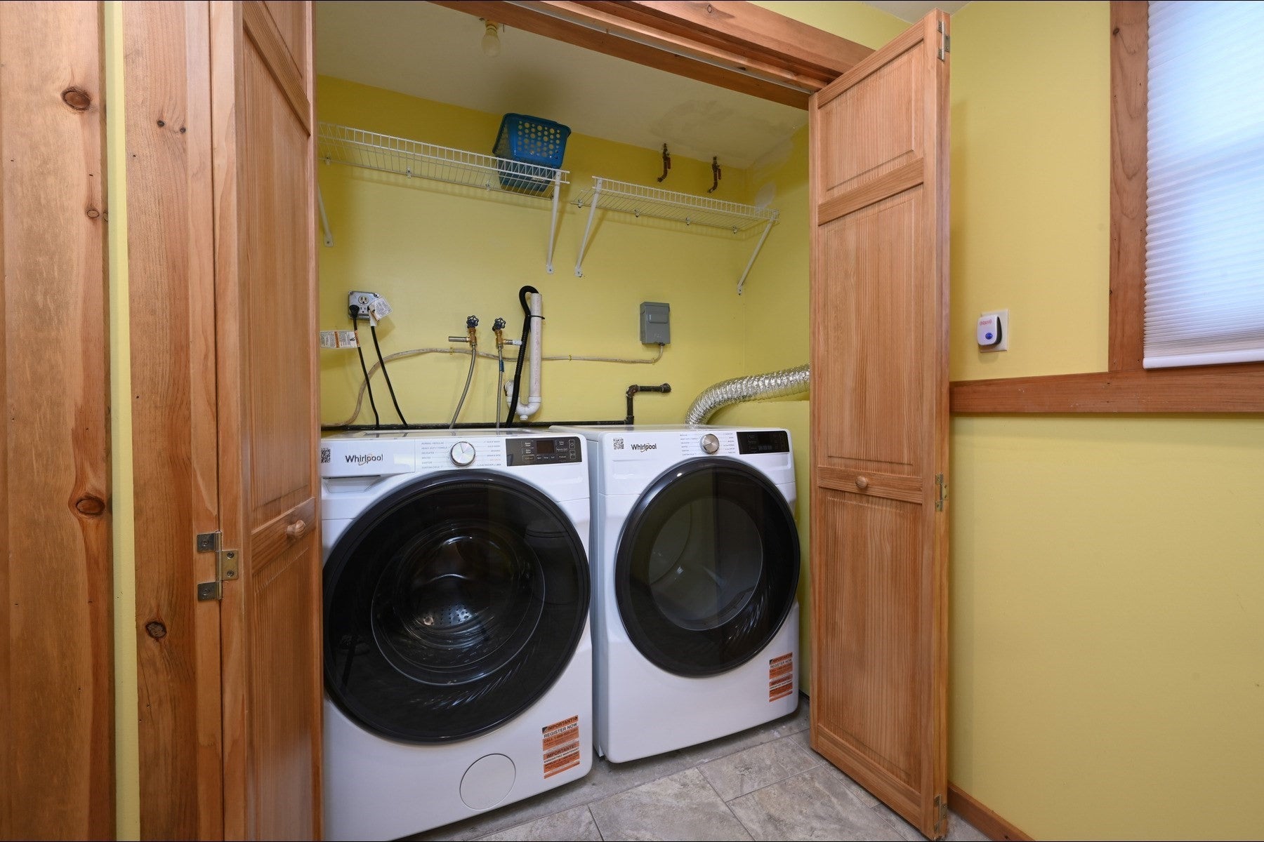 318 Essex St, Whitman, MA Photo #26