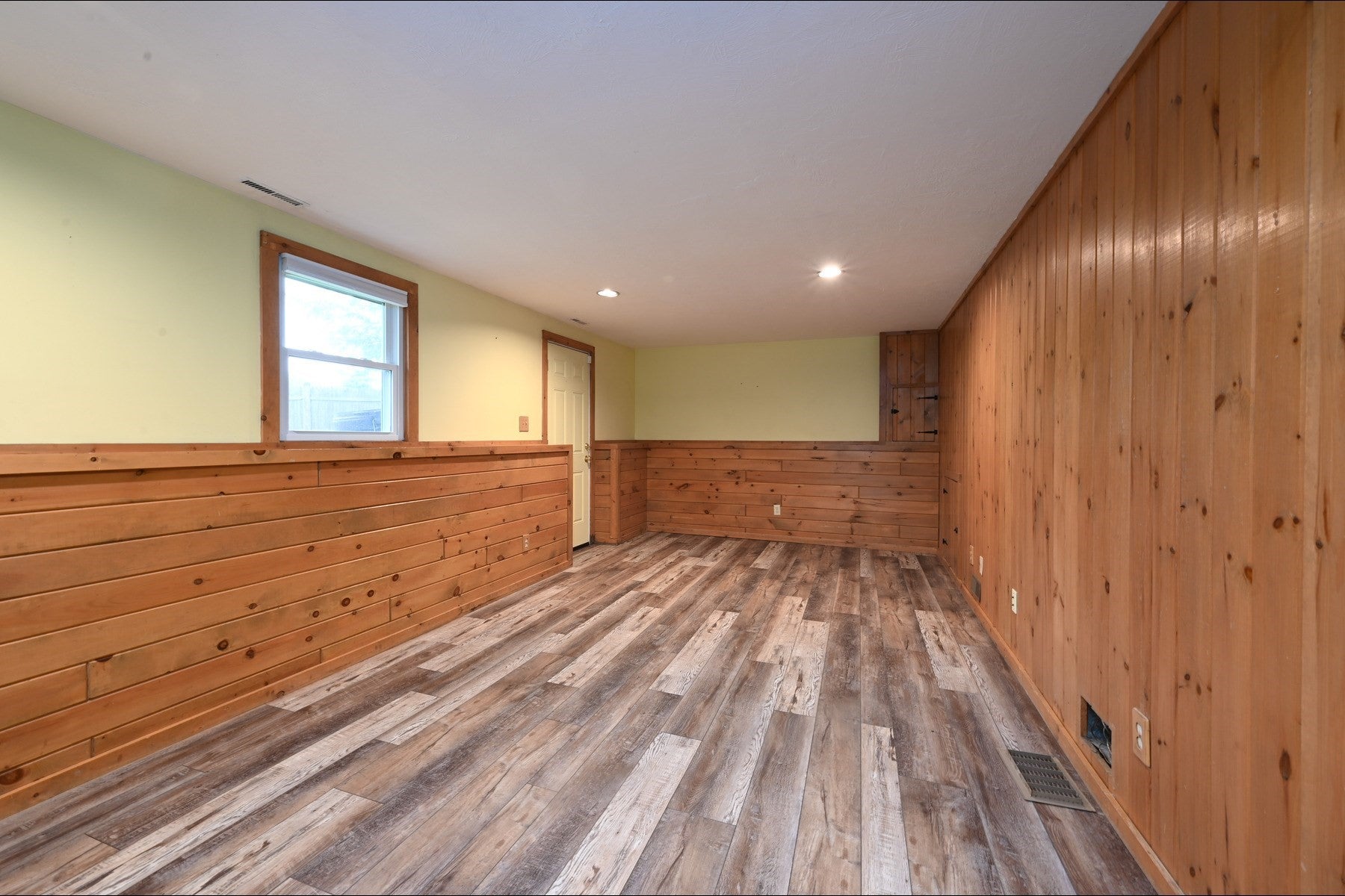 318 Essex St, Whitman, MA Photo #28