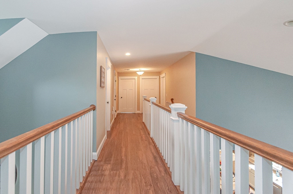 Mattapoisett, Massachusetts 02739, United States, 4 Bedrooms Bedrooms, ,3 BathroomsBathrooms,Residential,Active,104592