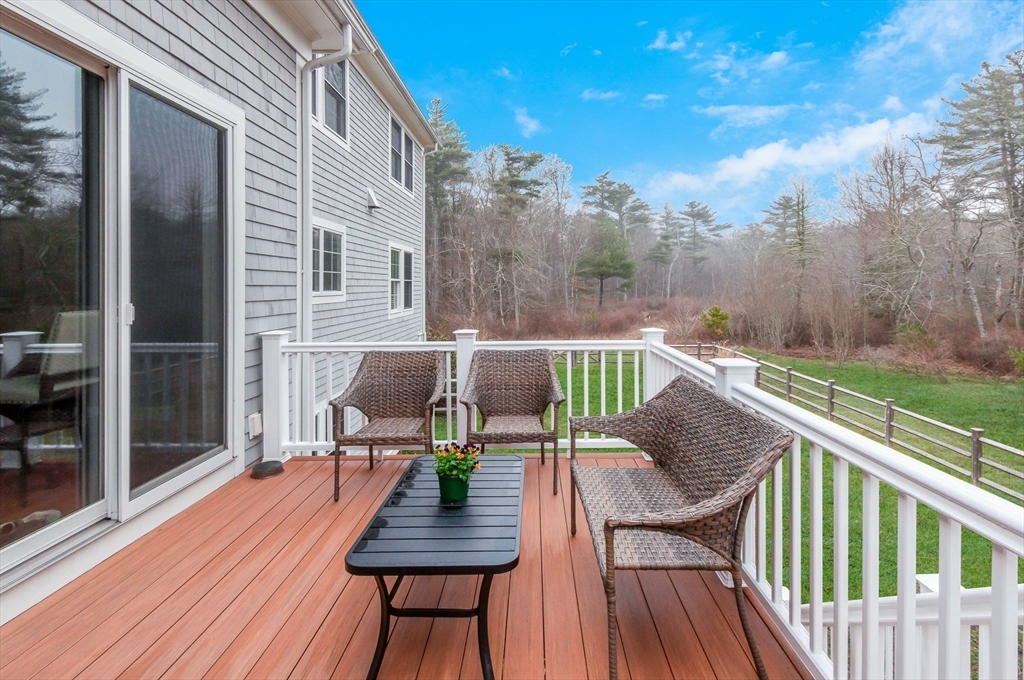 Mattapoisett, Massachusetts 02739, United States, 4 Bedrooms Bedrooms, ,3 BathroomsBathrooms,Residential,Active,104592