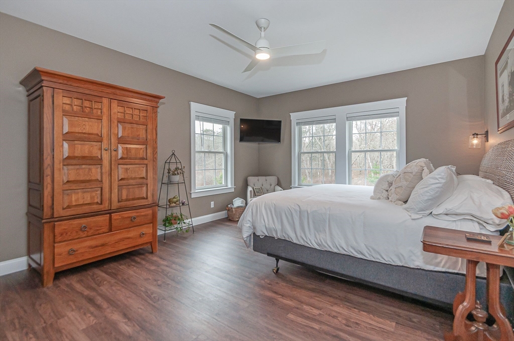 Mattapoisett, Massachusetts 02739, United States, 4 Bedrooms Bedrooms, ,3 BathroomsBathrooms,Residential,Active,104592