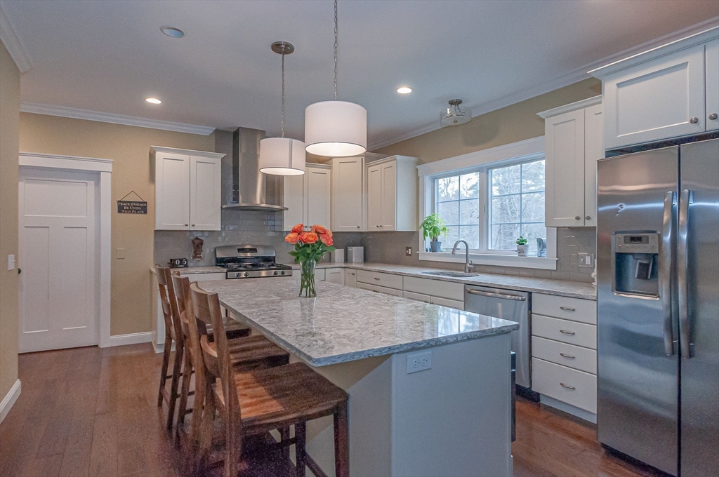 Mattapoisett, Massachusetts 02739, United States, 4 Bedrooms Bedrooms, ,3 BathroomsBathrooms,Residential,Active,104592