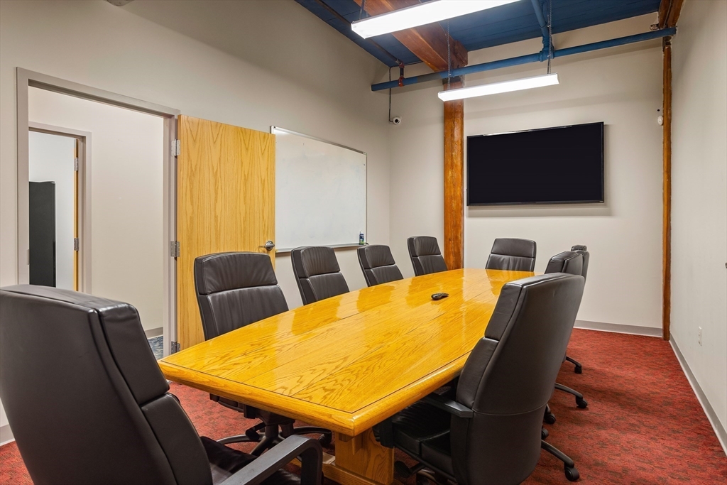 435 Lancaster St 200