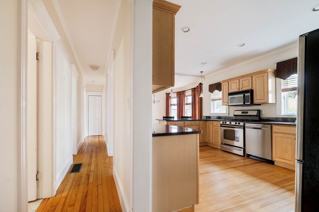 2 Peabody RD #2, Stoneham, MA, 2 Peabody RD #2, Stoneham, MA Photo #15