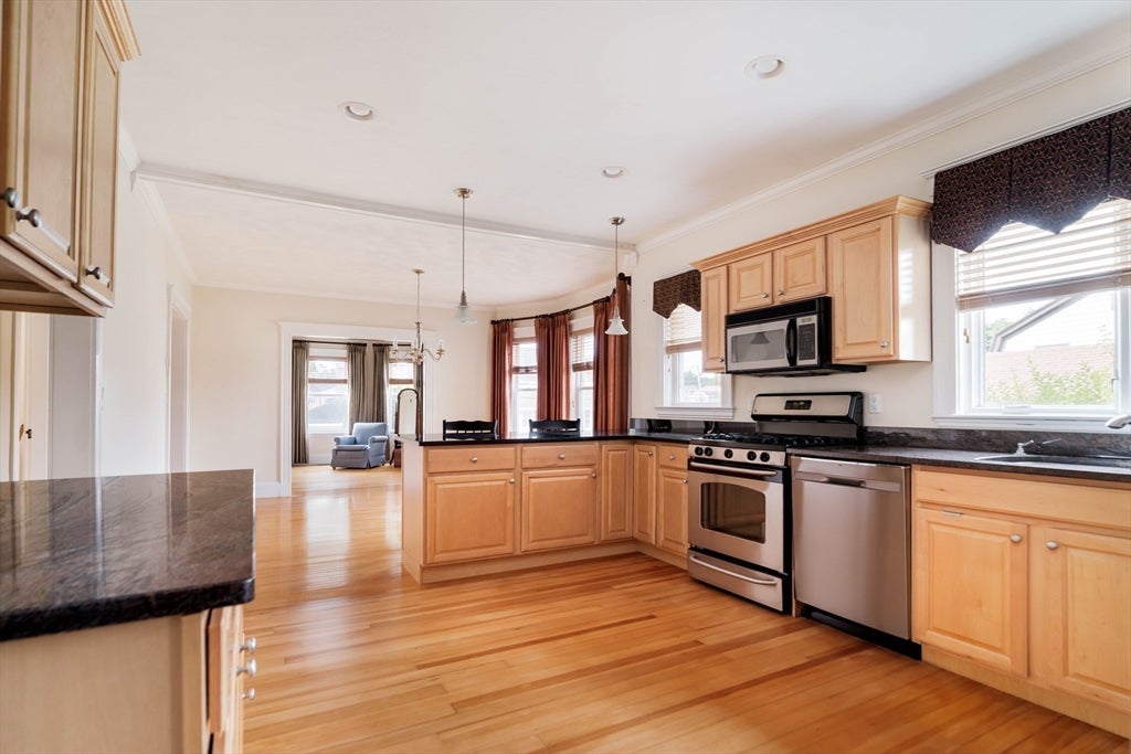 2 Peabody RD #2, Stoneham, MA, 2 Peabody RD #2, Stoneham, MA Photo #3