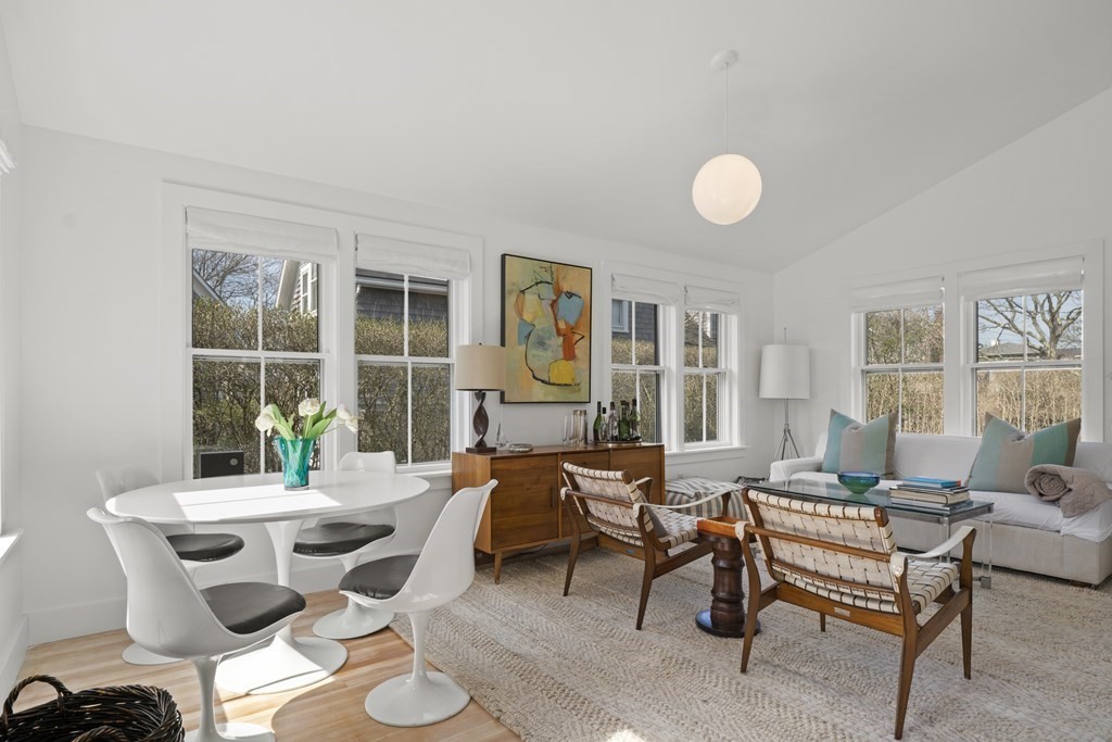 2 Cabot Lane