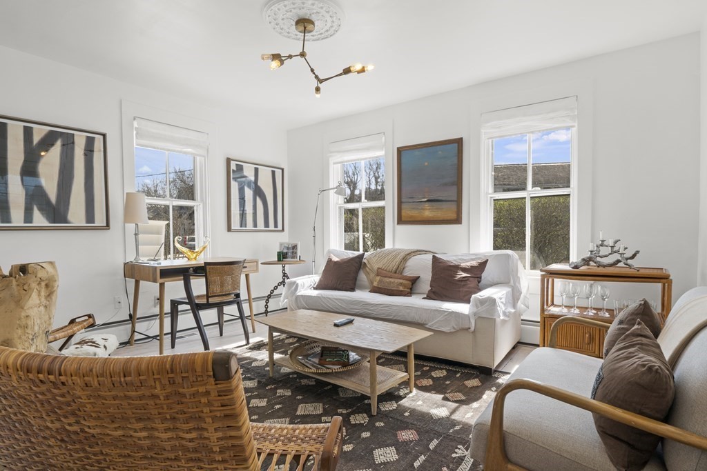2 Cabot Lane