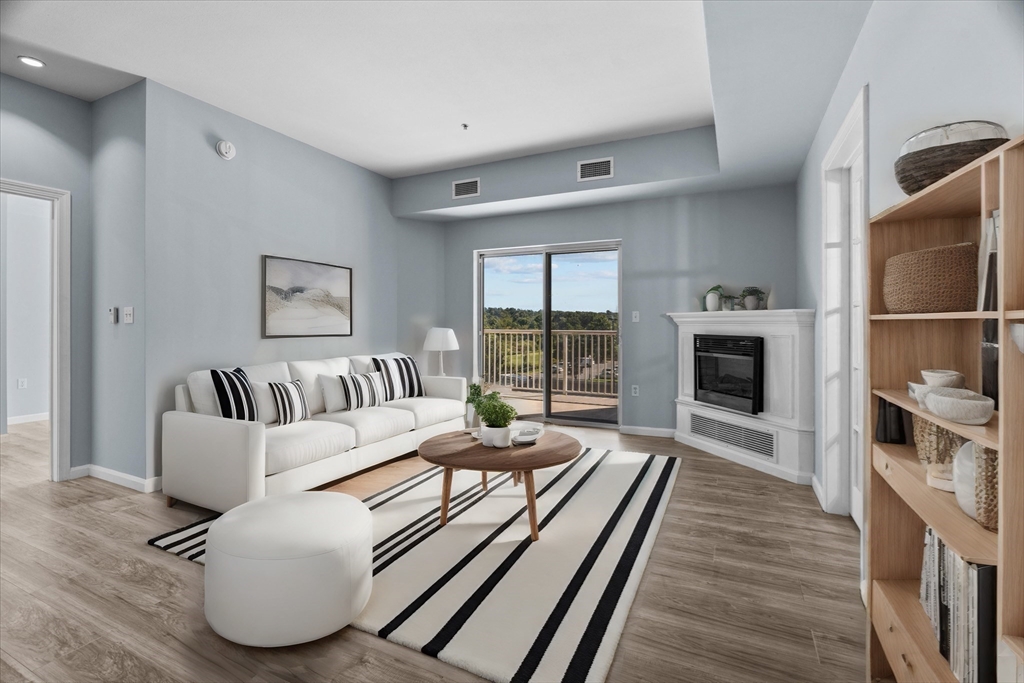 36 Village Rd 308